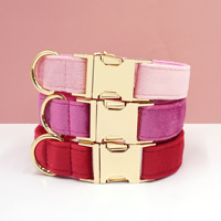 Boucle en alliage de zinc pour collier de chien, design tendance, créez votre propre collier de chien, collier de chien classique en velours, logo personnalisé