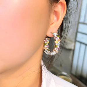 Pendientes de Aro Coloridos con Diseño de Dopamina para Mujer, Grandes, Elegantes y Modernos - Product Image 2