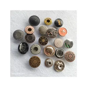 Fonte de fábrica bom preço design atraente botões de metal personalizados para roupas à venda
