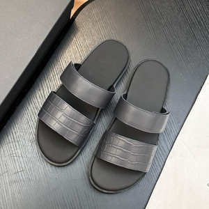 <span class=keywords><strong>Sandalias</strong></span> Planas Casuales de Dos Tiras con Estampado de Cocodrilo Estilo Italiano para Hombre - Product Image 1