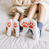 Chaussettes Patte de Chat pour Femme, Chaussettes Douces et Moelleuses à Motif Animalier, Antidérapantes, Chaussettes Pantoufles en Peluche, Chaussettes d'Hiver Confortables et Originales pour la Maison, Idéales pour les Cadeaux