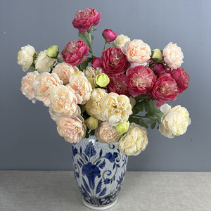 Decoración de Jardín con Lirios Artificiales, Decoración para el Hogar, Plantas Artificiales, Plantas Decorativas, Plantas para Paisajismo, Adorno de Jardín, Flores Artificiales - Product Image 1