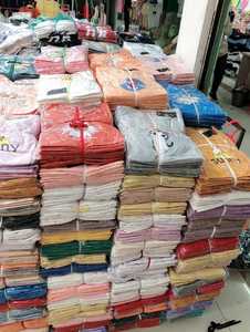 Pacas <span class=keywords><strong>de</strong></span> Camisetas para <span class=keywords><strong>Hombre</strong></span> <span class=keywords><strong>de</strong></span> 300 Gramos, Nuevas <span class=keywords><strong>de</strong></span> Fábrica, Venta Directa, Pacas <span class=keywords><strong>de</strong></span> Ropa a Precio Ultrabajo para Ropa <span class=keywords><strong>Shein</strong></span> - Product Image 5