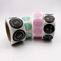 Étiquettes promotionnelles personnalisées durables pour fabricants, autocollants en papier imperméables sur rouleau, impression personnalisée de logos