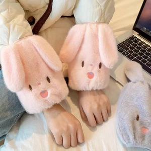 Protège-mains en peluche rouge vif avec oreilles de lapin pour femmes et étudiantes, design mignon et chaud - Product Image 2