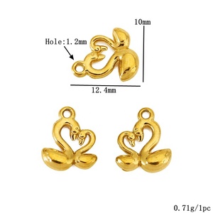 Mini Charms de Pingüino con Patas de Ángel |   Colgante de Acero Inoxidable Chapado en Oro PVD de 18K para Fabricación de Joyería, Pulseras y Collares - Product Image 5