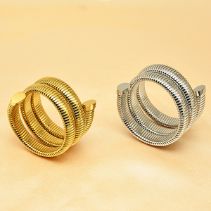Bracelet élastique réglable à trois boucles |   Acier inoxydable plaqué or 18 carats PVD pour femmes |   Hypoallergénique et imperméable - Product Image 3