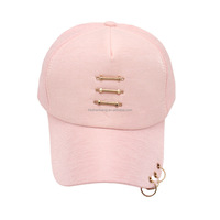 Gorra de Béisbol HKZB Personalizada Negra de 6 Paneles con Acentos de Anillo de Seguridad Dorado con Impresión Digital, 100% Poliéster Twill, Unisex