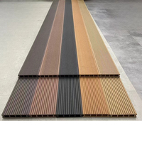 Terrasse en WPC massif - Terrasse écologique imperméable à l'eau avec système d'assemblage - Surface lisse - Style européen traditionnel pour cour et usage extérieur