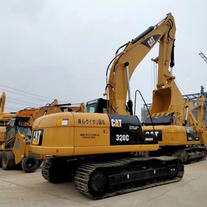 Excavatrice de construction de taille moyenne à rendement stable Caterpillar 320C pour la manutention des agrégats dans les centrales à béton - Product Image 2