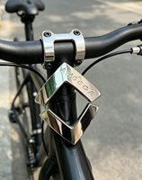 Badge de guidon de vélo en métal brossé personnalisé, emblème 3D incurvé, logo en aluminium gaufré auto-adhésif, autocollants de carrosserie à usage unique