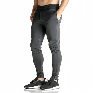 Pantalons de jogging pour hommes en gros, design de logo personnalisé, essentiels, respirants, doux pour la peau, prix bas - Product Image 6