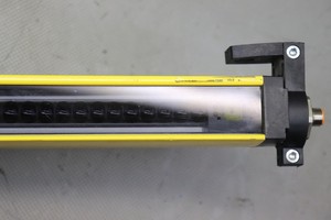 Barrera de Luz de Seguridad Original Nueva C2000 C20E135303A12 1016601 para PLC, Amplia Experiencia Técnica Industrial - Product Image 2