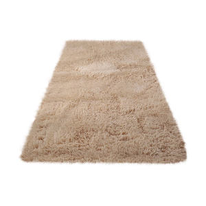 Alfombras y tapetes cálidos diseñados para pisos acogedores, comodidad suave y áreas de vida relajantes. - Product Image 1