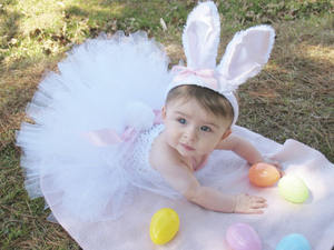 <span class=keywords><strong>Vestito</strong></span> <span class=keywords><strong>da</strong></span> Coniglietta Pasquale per Bambina, Costume <span class=keywords><strong>da</strong></span> <span class=keywords><strong>Coniglio</strong></span> Bianco con Piume, Celebrazione Personalizzata con Fascia per Capelli Rosa, Abiti per Bambine - Product Image 3