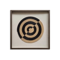 Cadre carré noir beige avec façade en verre, art mural géométrique circulaire tissé, écologique et fait main, pour une décoration intérieure classique