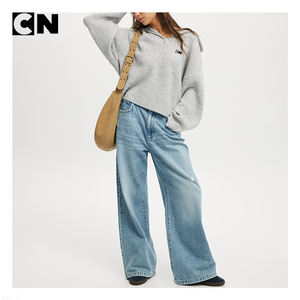 Suéter con Certificación GRS, Fabricante de Suéteres, Logotipo Personalizado, Suéter de Mujer de Acrílico y Poliéster, Corte Holgado, Tejido de Punto, Media Cremallera, Informal - Product Image 3