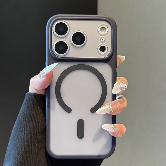 For iPhone 15 16 Pro Max 17 Pro Max Matte Translucent Magnetic Phone Case Ultra Thin Skin Feel Shockproof Soft Protective Cover