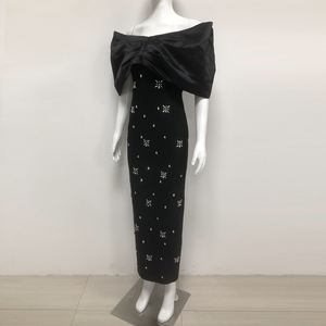 <span class=keywords><strong>Abito</strong></span> <span class=keywords><strong>da</strong></span> <span class=keywords><strong>Sera</strong></span> di Lusso <span class=keywords><strong>Nero</strong></span> a Sirena <span class=keywords><strong>con</strong></span> Spalle Scoperte e <span class=keywords><strong>Spacco</strong></span>, Vestito Aderente <span class=keywords><strong>da</strong></span> Party Club <span class=keywords><strong>con</strong></span> Strass e Fiocco in Raso per Eventi Formali - Product Image 3