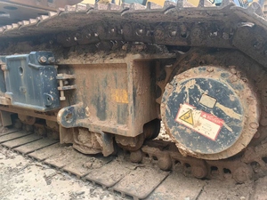 ماكينة رفع البناء المستخدمة من الشركة المصنعة XCMG ، رافعة صغيرة مجنزرة XGC25T بتخفيضات كبيرة - Product Image 6