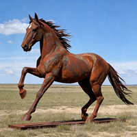 Sculpture de jardin moderne en acier corten de grande taille, statue de cheval grandeur nature, marque Xinyesheng, personnalisable pour la décoration paysagère extérieure