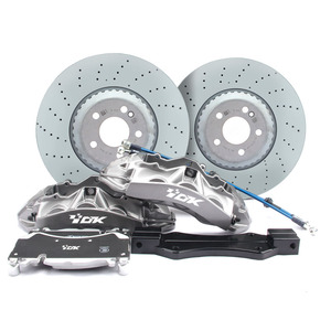 Caliper <span class=keywords><strong>de</strong></span> Freno <span class=keywords><strong>de</strong></span> Alto Rendimiento AMG <span class=keywords><strong>de</strong></span> 6 Pistones con Disco <span class=keywords><strong>de</strong></span> Freno Cerámico para Mercedes-Benz W205, W213 - Kit <span class=keywords><strong>de</strong></span> Instalación OEM sin Perforación - Product Image 4