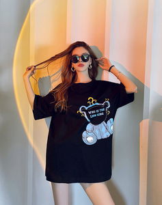 T-shirt personnalisé pour femme avec étiquette imprimée par sublimation, col rond, logo vierge, coupe oversize, t-shirt cool pour femme, t-shirt oversize - Product Image 2