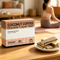 Barre protéinée au lait de coco avec 5 protéines végétales, pépites de biscuits, lait de coco, chocolat blanc, graines de chia, marque privée