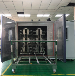 Yüksek Düşük Sıcaklıkta Çalışan Laboratuvar Sabit Sıcaklık Nem Test Cihazı Yüksek Hassasiyetli IP55 Koruma 1 Yıl Garantili - Product Image 3