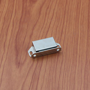 Clip magnétique puissant en acier inoxydable Xinjieliang pour porte d'armoire, accessoire de quincaillerie pour placard et armoire - Product Image 1
