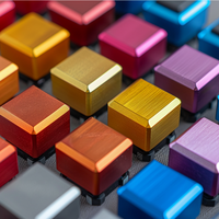 Plaque de clavier en aluminium anodisé multicolore personnalisé Usinage CNC Boîtier de clavier mécanique Pièces d'usinage CNC