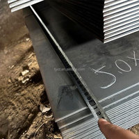 Placa de acero dulce S235JR Q235B SS400 A36 laminada en caliente para construcción de barcos Patrón de hoja de acero al carbono de acero marino