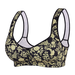 Nuevo y Hermoso Conjunto de Yoga para Mujer: Sujetador Deportivo de Espalda Alta, Shorts Deportivos Transpirables con Cuello en V Sin Costuras, Traje de Fitness Tallas Grandes - Product Image 3
