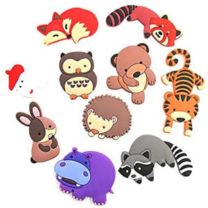 Aimant de réfrigérateur en caoutchouc souple PVC personnalisé en gros, souvenir de dessin animé - Product Image 4