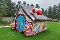 Tente gonflable de Noël en forme de maison de pain d'épices, Grotte gonflable du Père Noël, Maison de bonbons avec bonhomme de pain d'épices, Maison gonflable de Noël