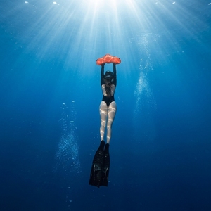 <span class=keywords><strong>Scooter</strong></span> Subacqueo Professionale 600W con Batteria 25.2V 5.2Ah, Propulsore per Immersioni, Nuoto e Snorkeling - Product Image 3