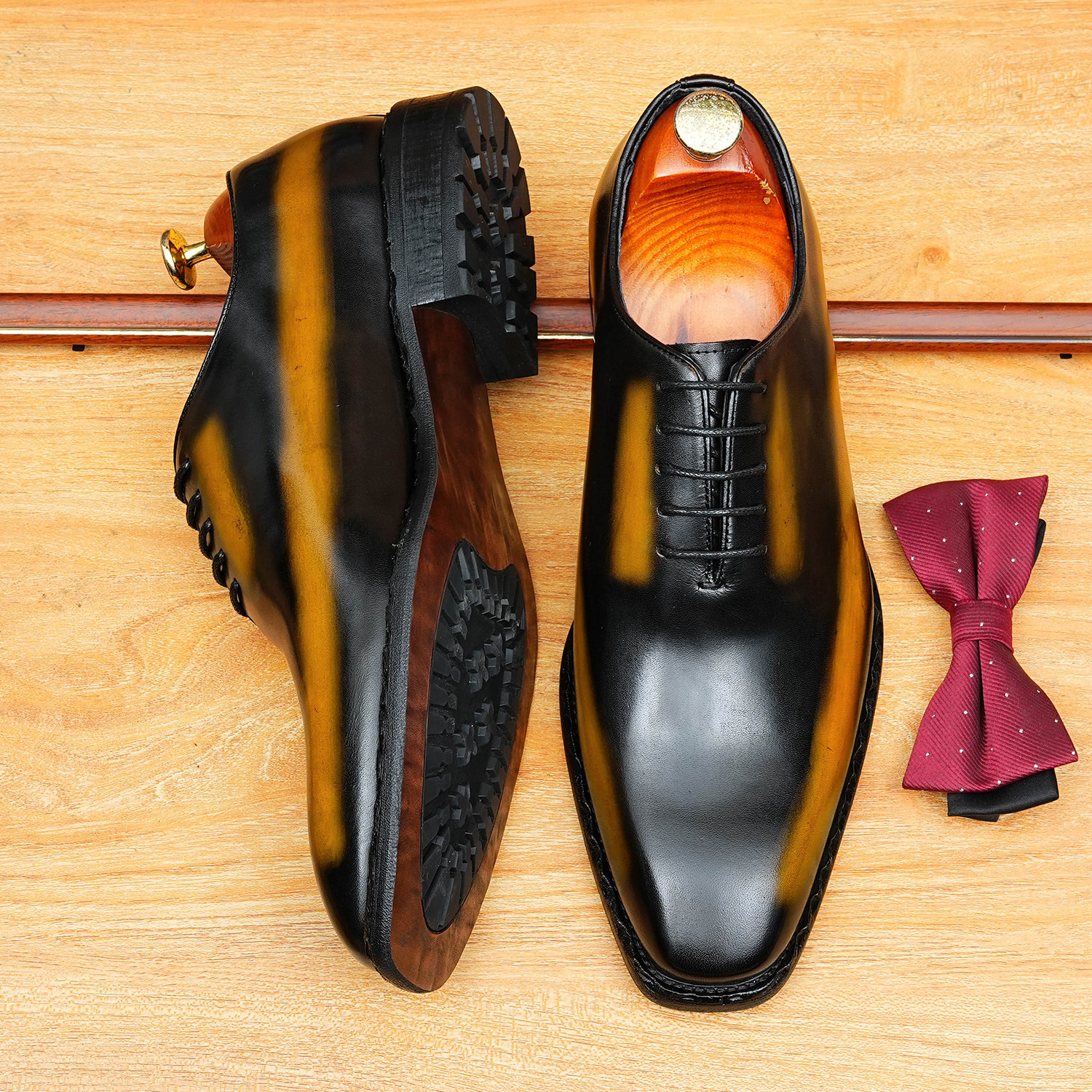 สีน้ำตาล