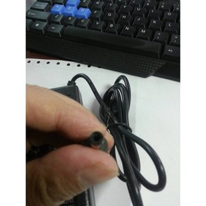 Alimentation pour ordinateur portable 19V 4.74A 90W, pointe noire sans broche pour Asus - Product Image 1