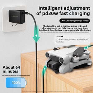 LKTOP <span class=keywords><strong>30W</strong></span> มินิ 3/4 ซีรีส์ เครื่องชาร์จพกพาสำหรับถ่ายภาพทางอากาศ ตัวจัดการการชาร์จ รองรับการชาร์จแบตเตอรี่แบบขนานสามก้อน ชาร์จ 2 ช่องทาง ด้วยเทคโนโลยี GaN - Product Image 4