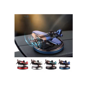 Dispensador de <span class=keywords><strong>ambientador</strong></span> de coche de aleación de fragancia de avión giratorio automático de energía Solar creativo - Product Image 1