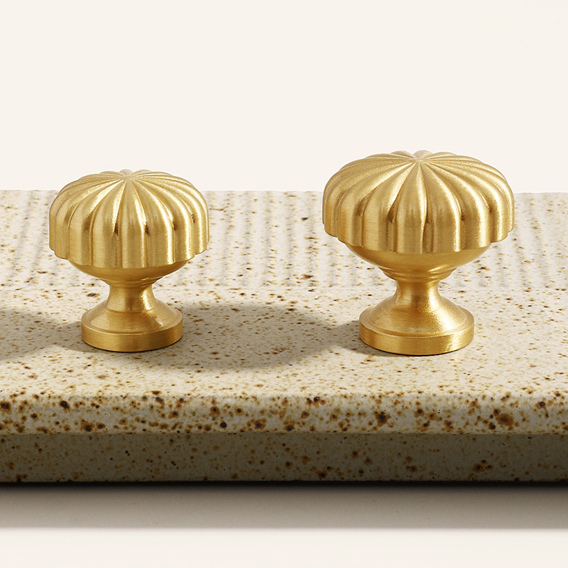 Solid Brass Furniture Handles Luxury Pumpkin-Shaped Gold Kitchen Cabinet Knobs for Bedroom Dresser and Wardrobe Draw Pulls