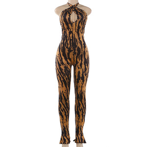 Nouvelle combinaison imprimée tendance à col bas et dos nu pour le printemps - Product Image 6