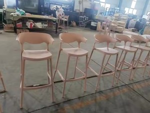 <span class=keywords><strong>Taburete</strong></span> de Bar de <span class=keywords><strong>polipropileno</strong></span> plástico PP con pasamanos, sillas apilables modernas para restaurante, cafetería - Product Image 4