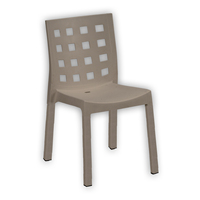 Chaises de salle à manger en plastique modernes empilables à bas prix de la marque italienne PAS Capri Bistrot HORECA pour usage commercial, appartement, villa, hôtel
