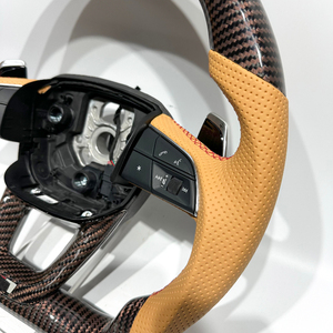 พวงมาลัยรถยนต์รุ่นสปอร์ตคาร์บอนไฟเบอร์หุ้มหนัง สำหรับรถยนต์ออดี้ A3 C8 A1 Q3 A4 Q5 A6 Q7 A8 B6 B7 B8 B9 C6 C7 TT R8 - Product Image 3