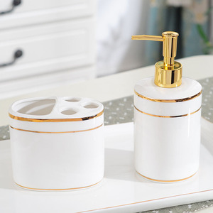 ชุดห้องน้ำขอบทอง ชุดอุปกรณ์ล้างหน้าคู่รัก ชุดแปรงฟัน แก้วบ้วนปาก - Product Image 3