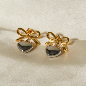 ต่างหูโบว์รูปหัวใจสไตล์เรียบง่าย1คู่304สเตนเลสชุบทอง18K เครื่องประดับแฟชั่น - Product Image 3