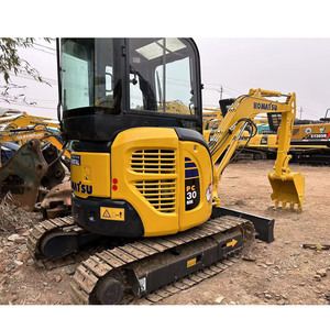 Prix réduit : Excavatrice Komatsu PC30MR d'occasion de 3 tonnes du Japon avec lame et flèche pivotante - Product Image 2