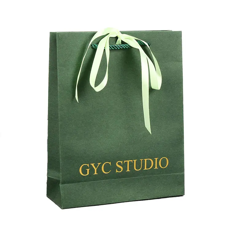 कस्टम लोगो कपड़े शॉपिंग पेपर बैग रिबन के साथ गहरे हरे कार्डबोर्ड आभूषण उपहार बैग