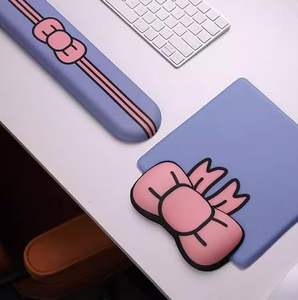 Repose-poignet chauffant en caoutchouc carré pour <span class=keywords><strong>souris</strong></span>, protection <span class=keywords><strong>de</strong></span> poignet en silicone à mémoire <span class=keywords><strong>de</strong></span> forme, support <span class=keywords><strong>de</strong></span> main pour clavier, coussinet <span class=keywords><strong>de</strong></span> poignet mignon à motif <span class=keywords><strong>de</strong></span> dessin animé - Product Image 6